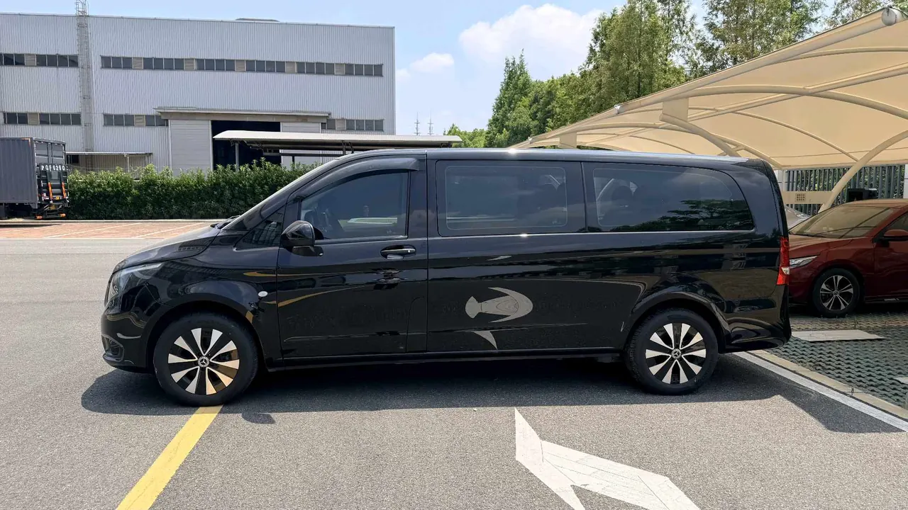 Mercedes Benz 2023 Vito 2.0T Elite Edition 7-seat Automatic Gear 2
