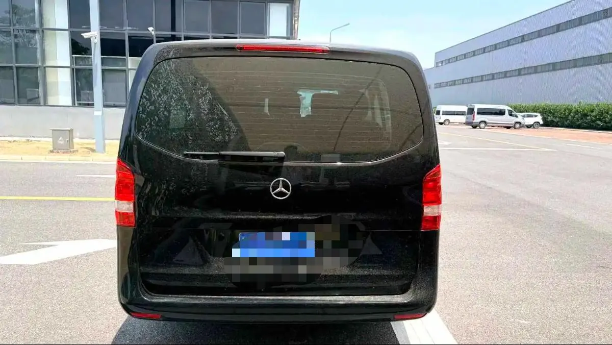 Mercedes Benz 2023 Vito 2.0T Elite Edition 7-seat Automatic Gear 3