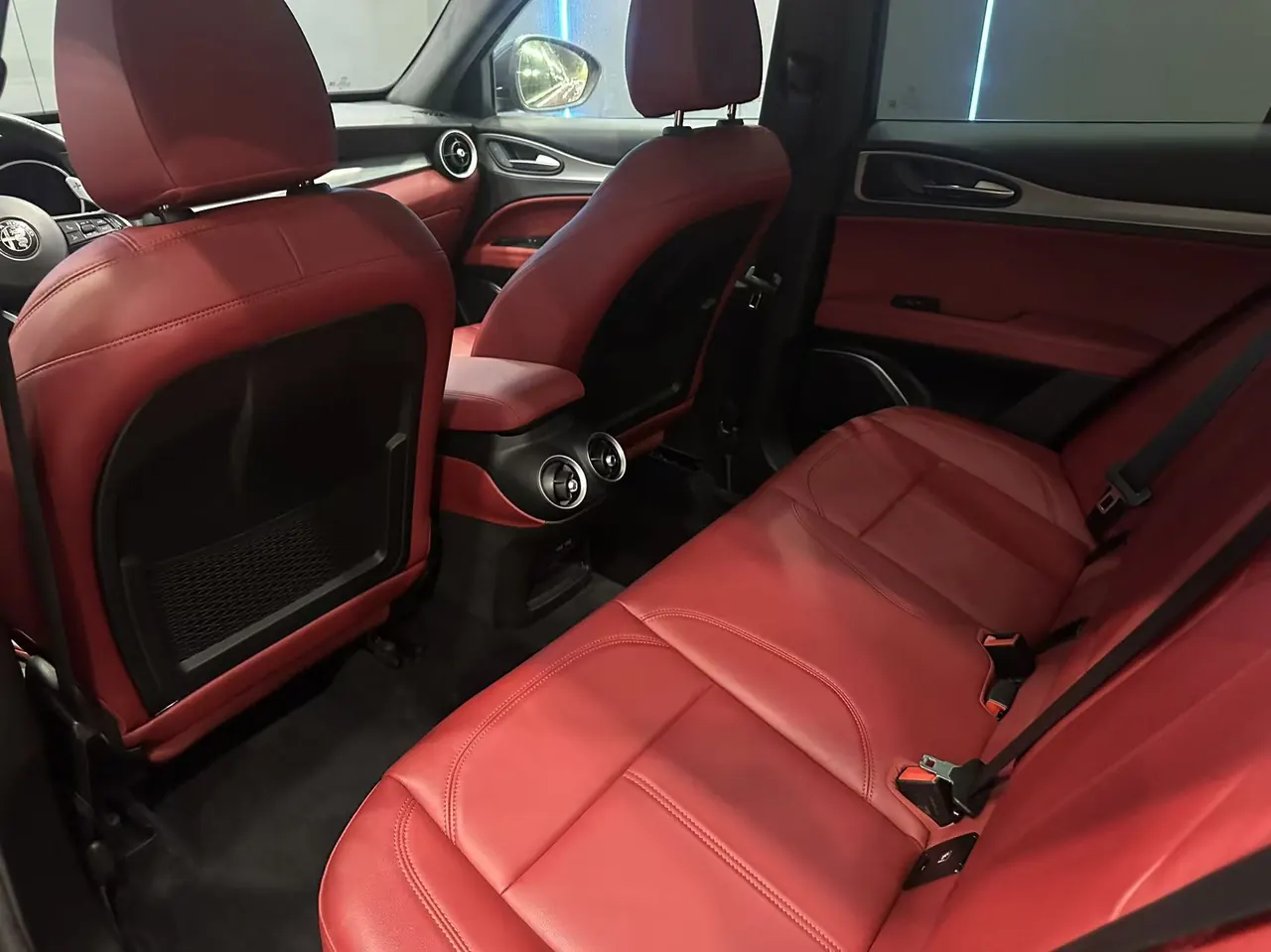 Alfa-Romeo Stelvio (Imported) 2020 Stelvio 2.0T 280HP Deluxe Automatic Gear 5