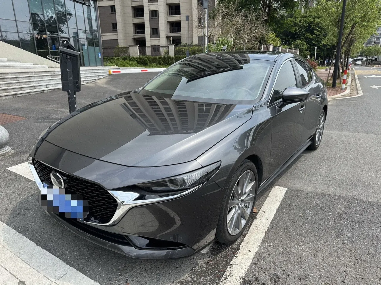 打开图片灯箱:Mazda 3 Oncorsela 2023 Mazda 3 Oncorsela-sedan 2.0 quality version automatic transmission