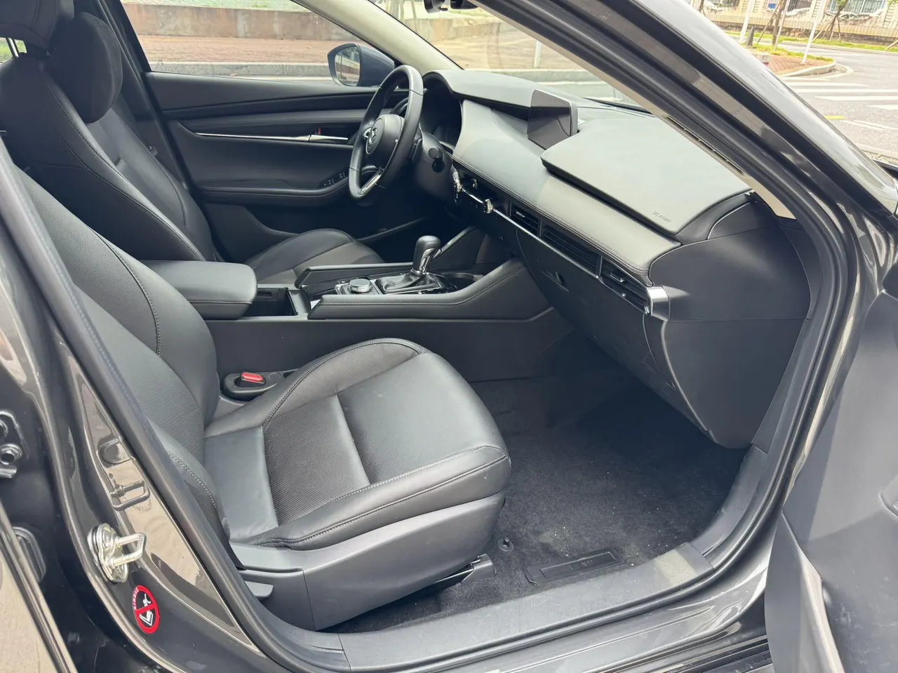 Mazda 3 Oncorsela 2023 Mazda 3 Oncorsela-sedan 2.0 quality version automatic transmission 4