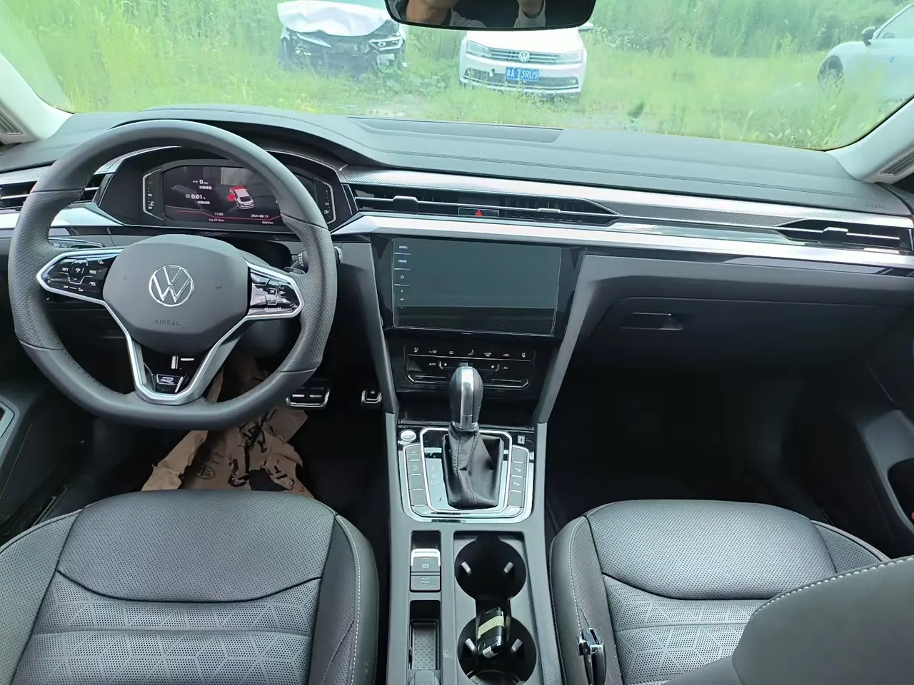 Volkswagen 2023 CC 2.0TSI 380TSI eye-catching automatic gear 4