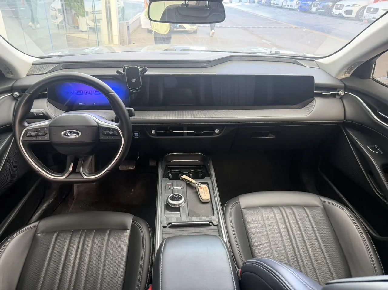 Ford 2023 Mondeo 2.0T EcoBoost 245 luxury automatic gear 2