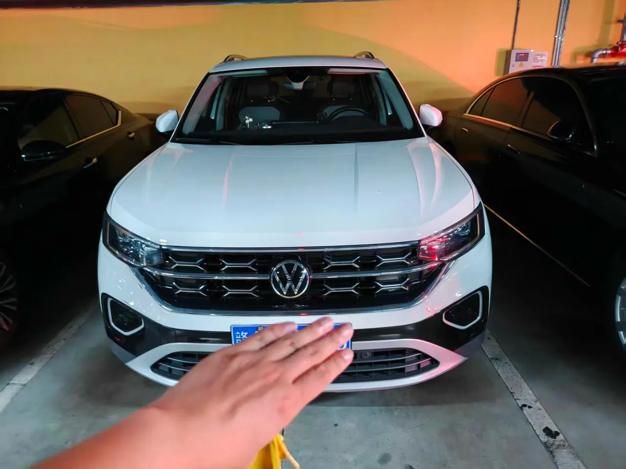 Volkswagen 2023 Tanyue 2.0TSI 330TSI Two-Drive Luxury Plus Advanced Edition Automatic Gear 2