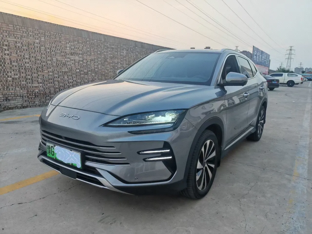 Open image lightbox: BYD 2023 Song PLUS DM-i 1.5 Stepless Champion Edition 110KM Flagship Automatic Gear