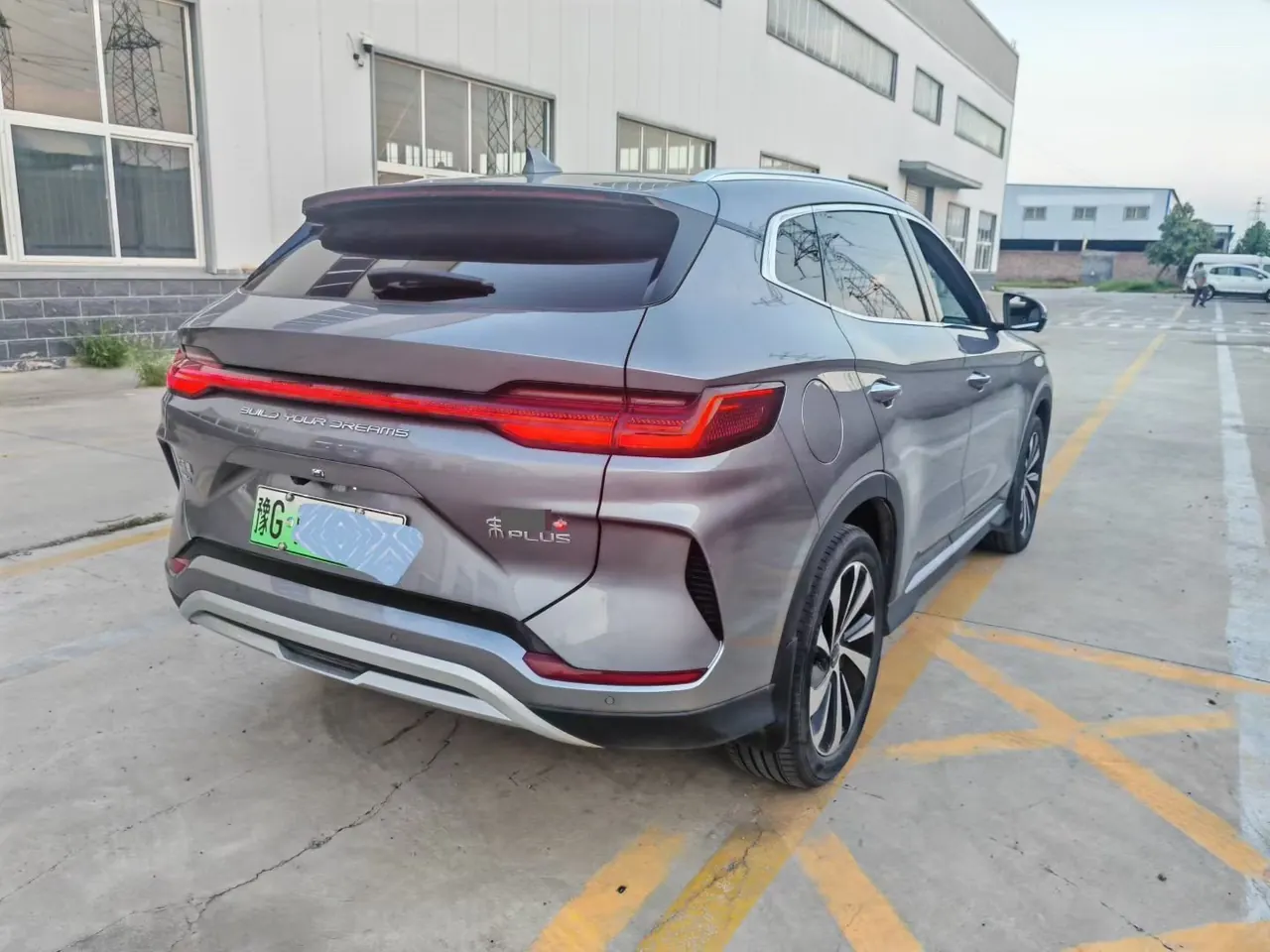 BYD 2023 Song PLUS DM-i 1.5 Stepless Champion Edition 110KM Flagship Automatic Gear 9