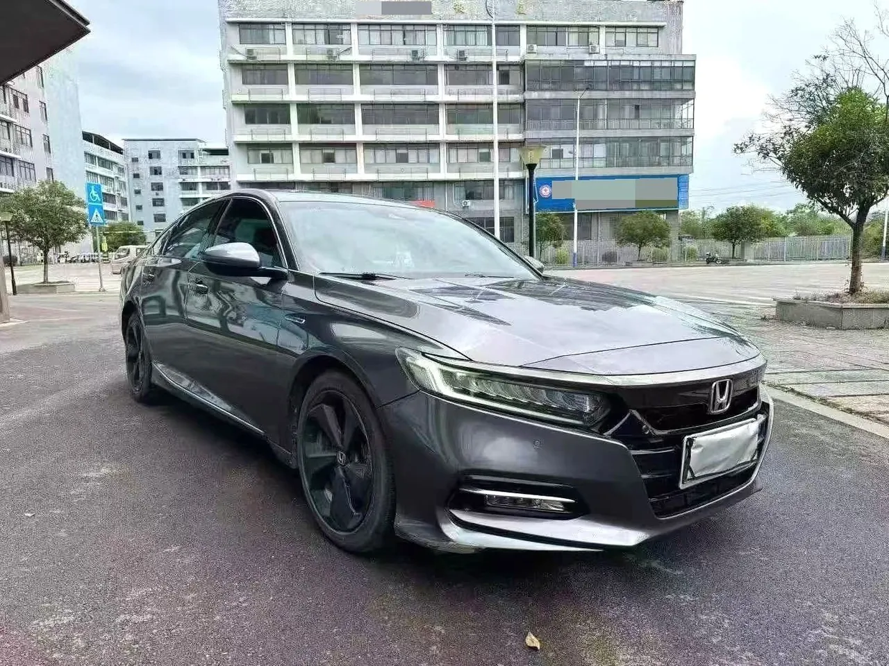 Honda 2021 10th Generation Accord Hybrid 2.0 Stepless Ruizhi Star Limited Edition Automatic Transmission 3