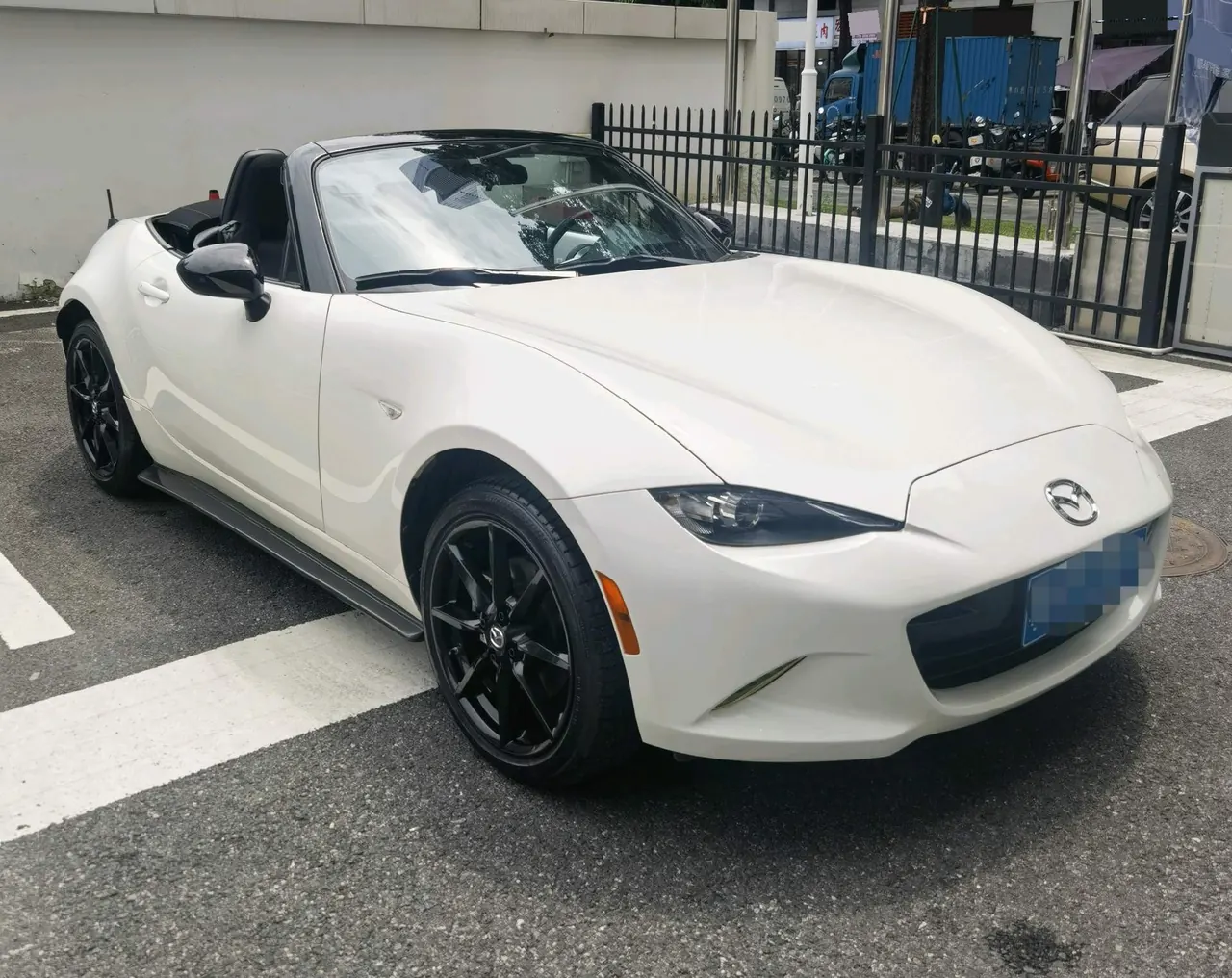Mazda MX-5 (Imported) 2023 MX-5 RF 2.0 Manual Gear 4