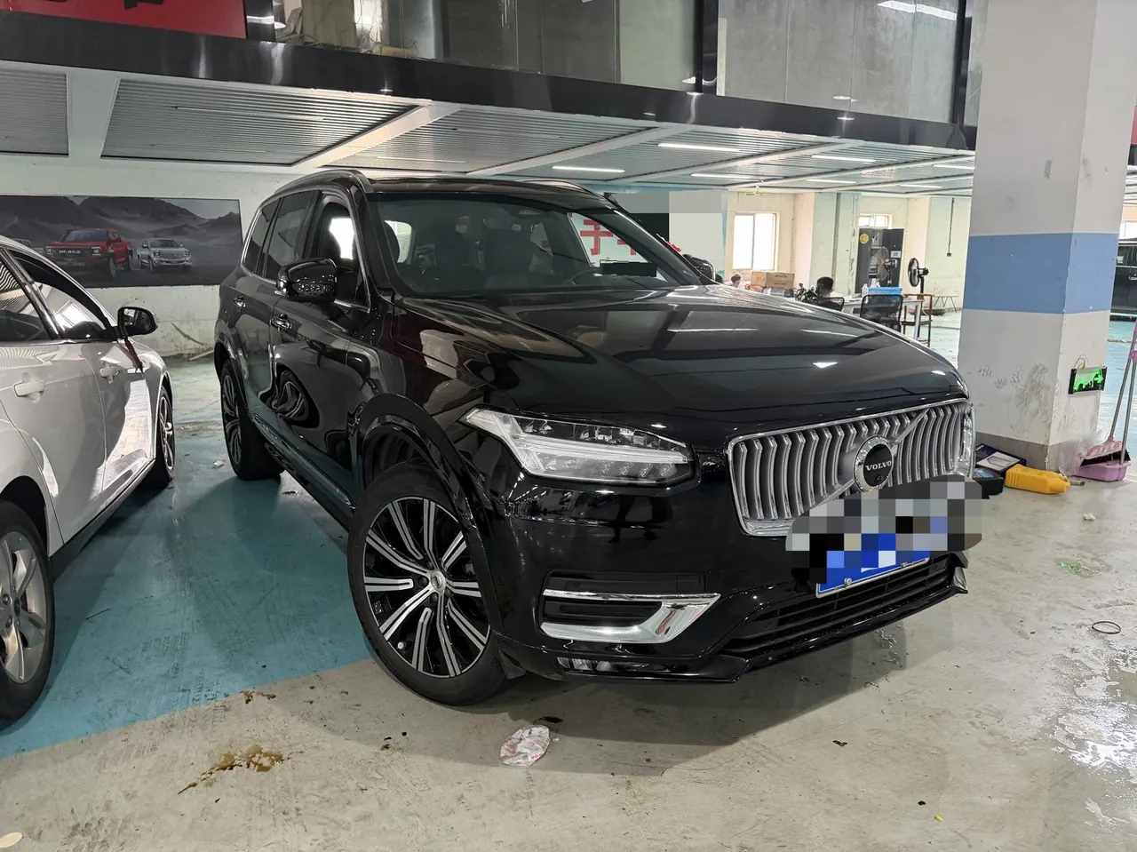 Volvo XC90 (Imported) 2023 XC90 48V 2.0T B6 Zhiya Deluxe Edition 7-seat Automatic Gear 3