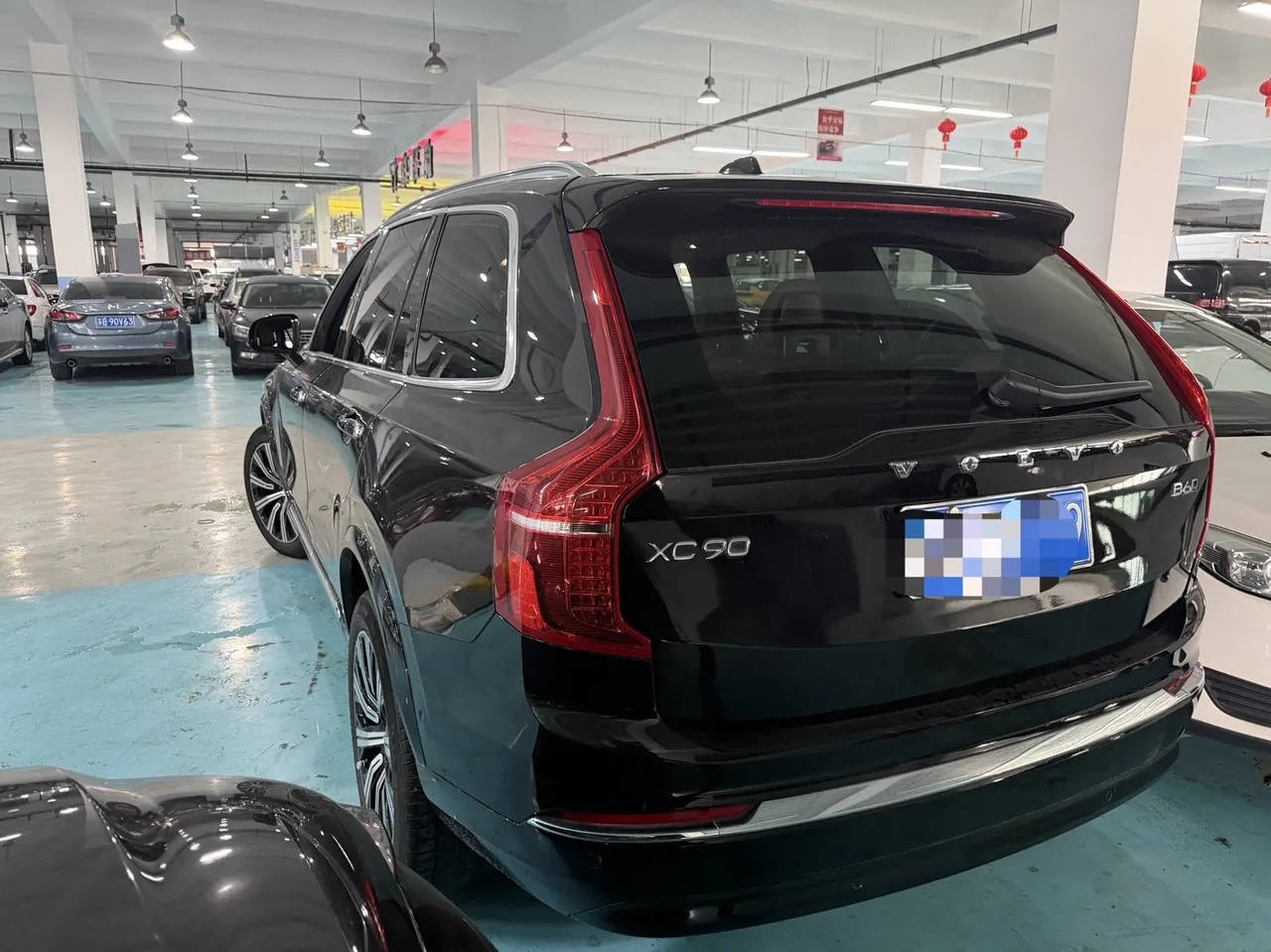 Volvo XC90 (Imported) 2023 XC90 48V 2.0T B6 Zhiya Deluxe Edition 7-seat Automatic Gear 7