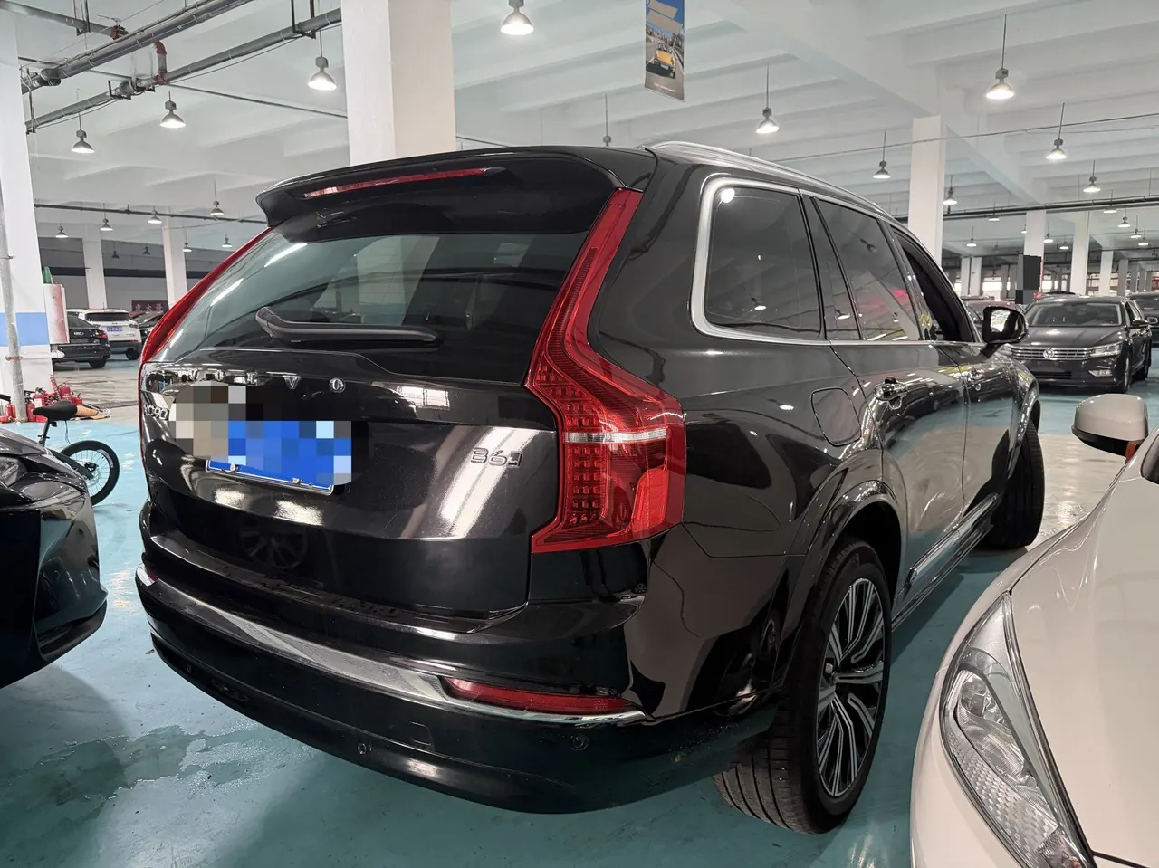 Volvo XC90 (Imported) 2023 XC90 48V 2.0T B6 Zhiya Deluxe Edition 7-seat Automatic Gear 9
