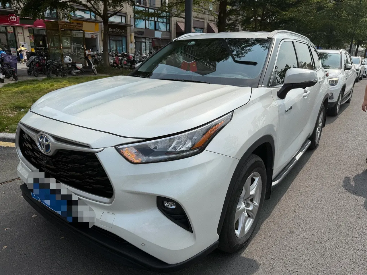 Open image lightbox: Toyota 2023 Highlander Dual Engine 2.5 Stepless Intelligent Electric Hybrid Two-Drive Elite Edition 7-seat Automatic Transmission
