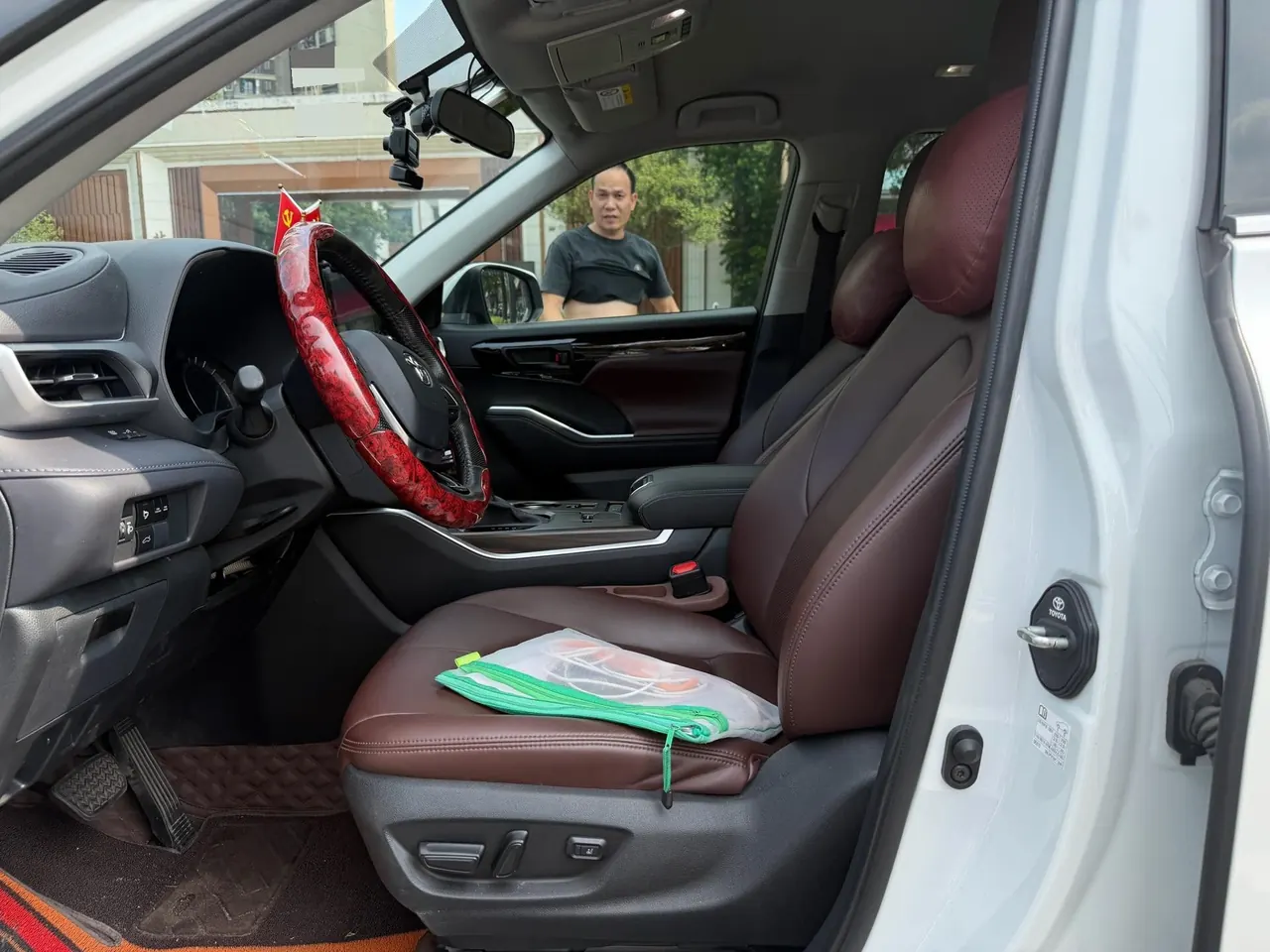 Toyota 2023 Highlander Dual Engine 2.5 Stepless Intelligent Electric Hybrid Two-Drive Elite Edition 7-seat Automatic Transmission 6
