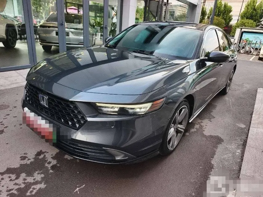 打开图片灯箱:Honda Accord New Energy 2023 11th Generation Accord e:PHEV 2.0 Stepless Premium Edition Automatic Gear