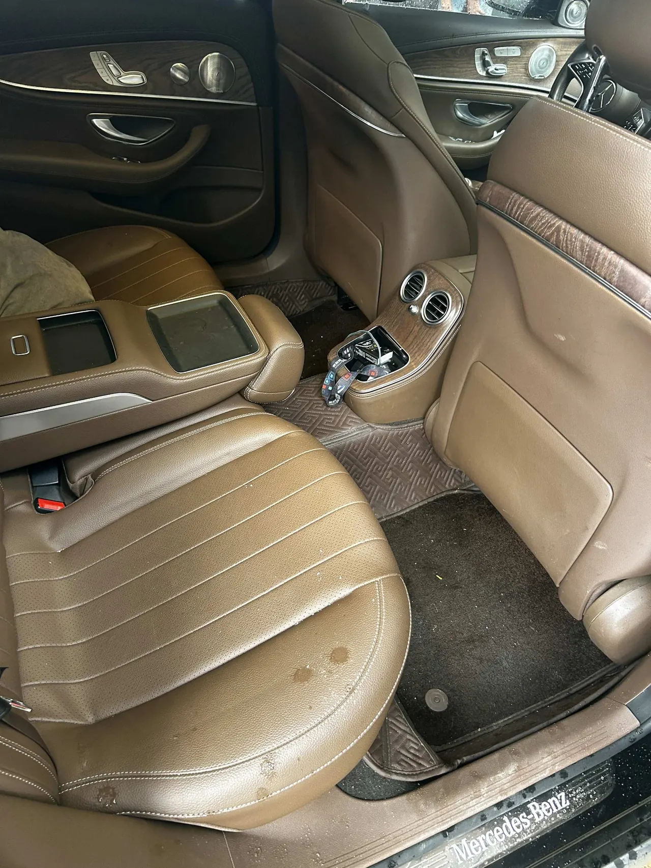 Mercedes Benz E Class 2023 E 300 L 2.0T Luxury Automatic Gear 5