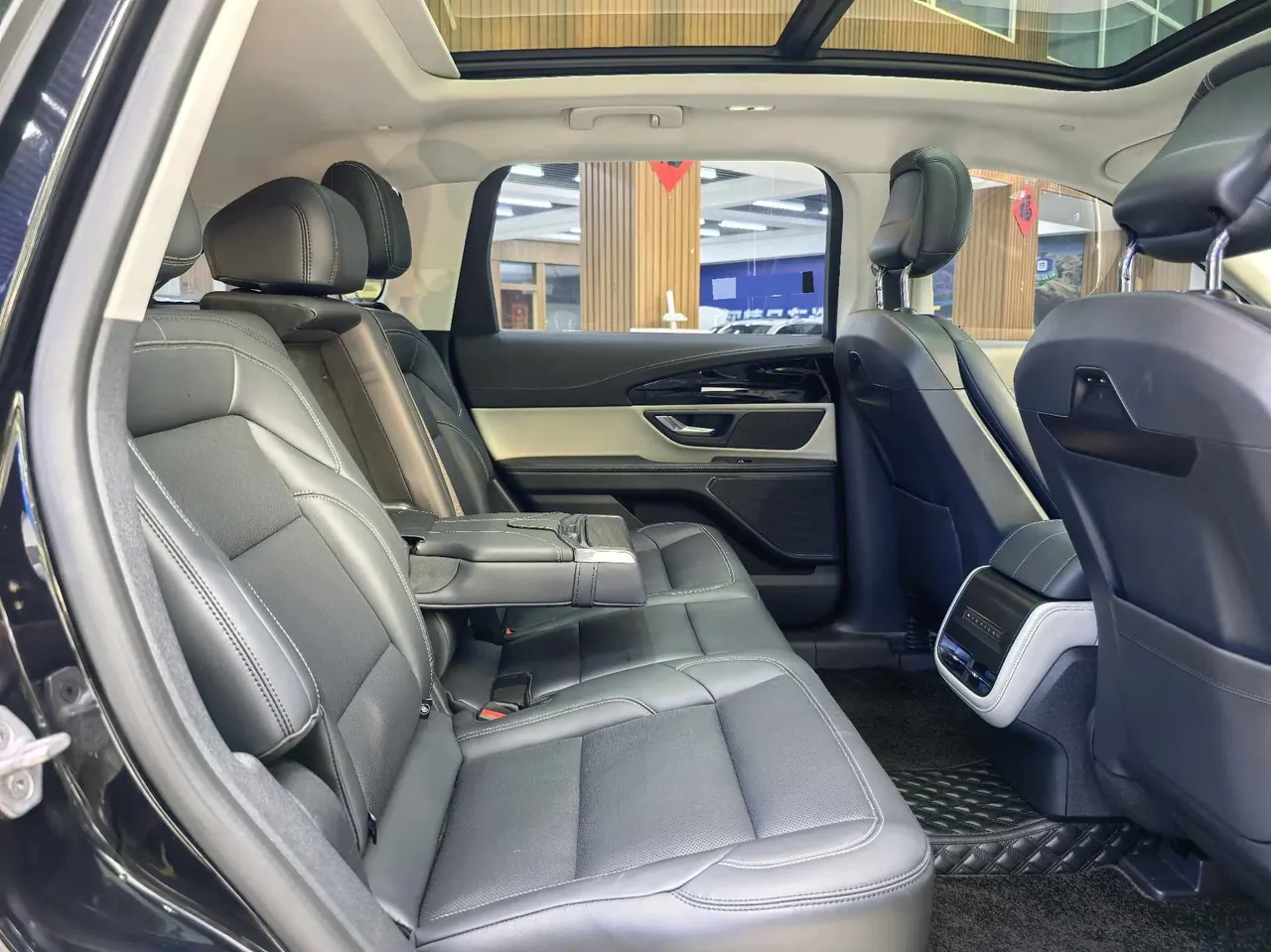 Lincoln 2023 Voyager 2.0T 4-wheel drive exclusive automatic gear 9