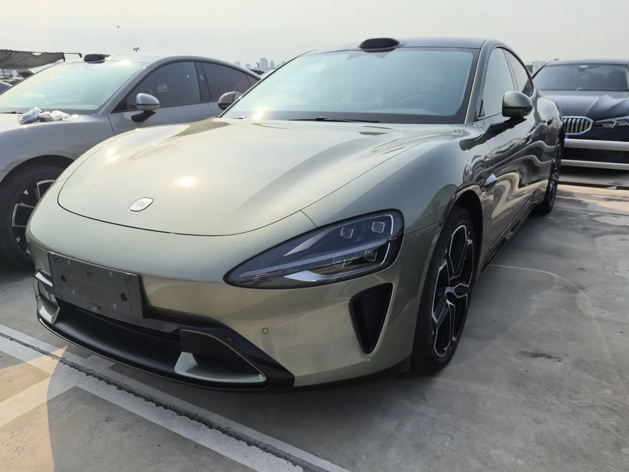 打开图片灯箱:MI 2024 SU 7 830km Rear Drive Ultra Long Endurance High-end Smart Drive Pro Edition Automatic Gear