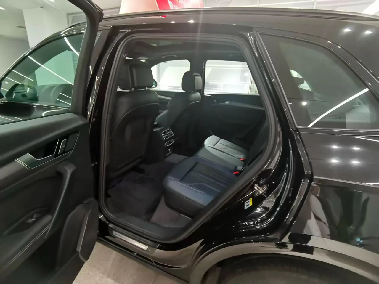 Audi 2025 Q5L 2.0TFSI 40TFSI luxury dynamic automatic 3