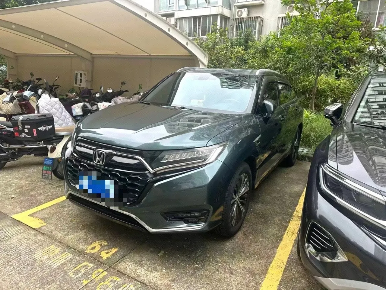 Open image lightbox: Honda 2020 UR-V 2.0T 370TURBO 4-wheel drive exclusive automatic gear