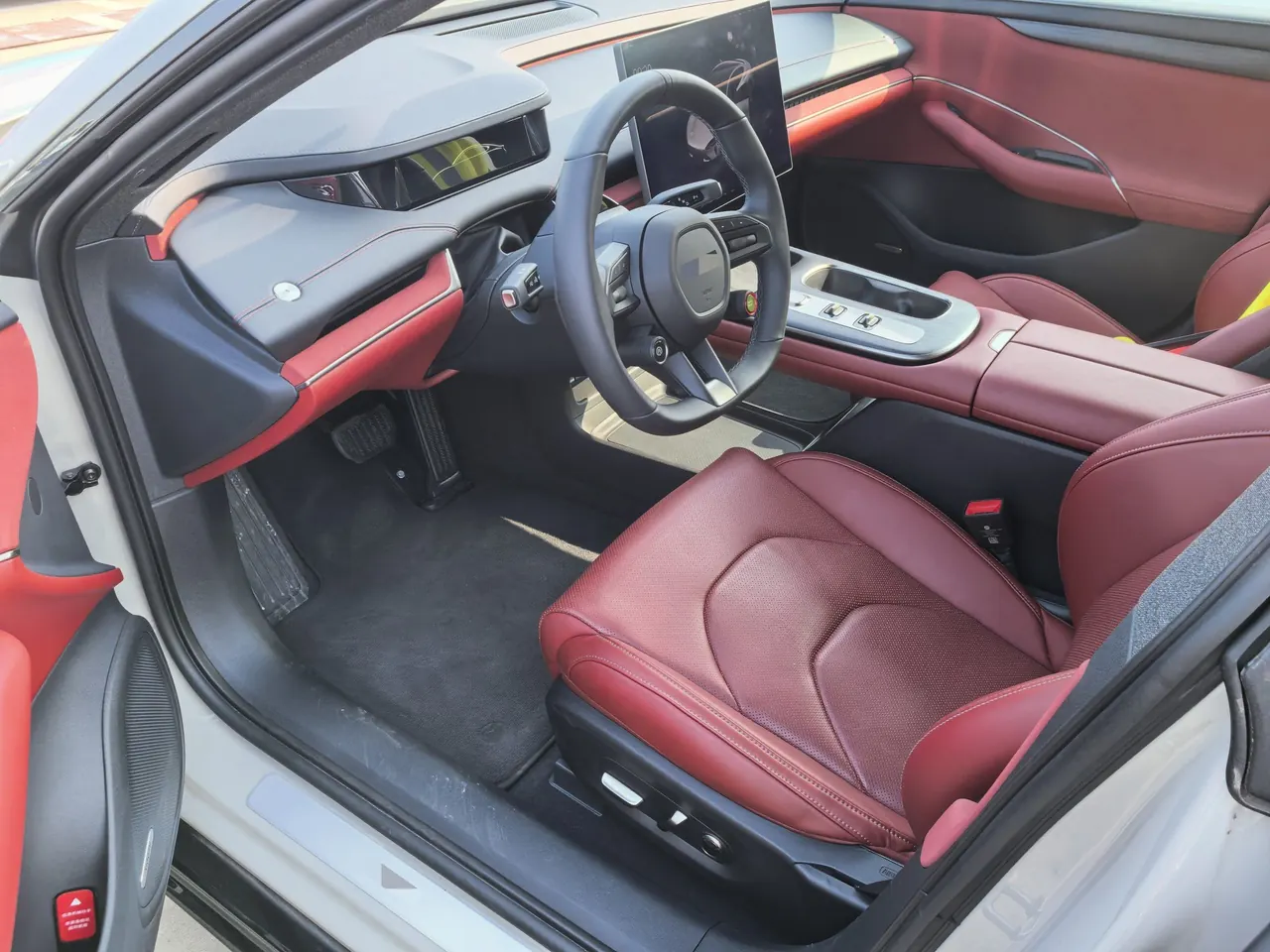 MI 2024 SU 7 830km Rear Drive Ultra Long Endurance High-end Smart Drive Pro Edition Automatic Gear 3