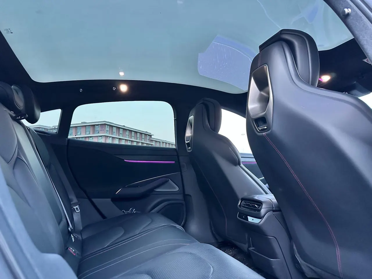 MI 2024 SU 7 830km Rear Drive Ultra Long Endurance High-end Smart Drive Pro Edition Automatic Gear 6