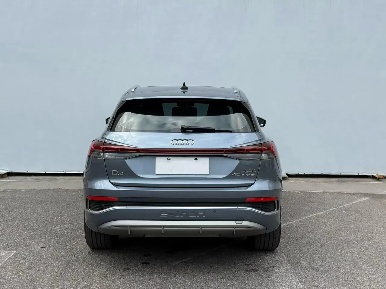 Audi 2024 Q4 e-tron 40 Creation Edition Automatic Gear 4