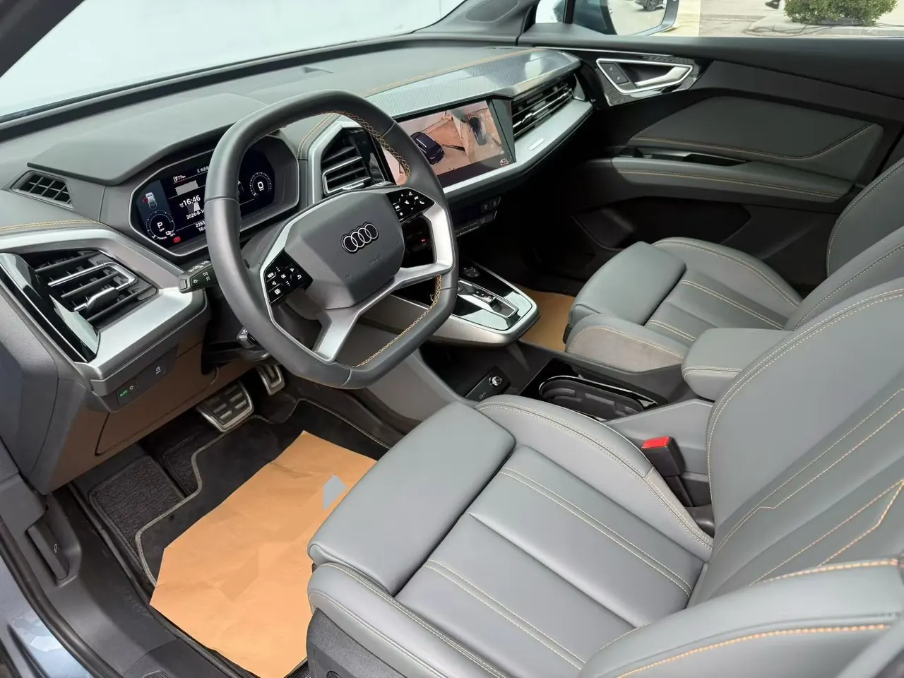 Audi 2024 Q4 e-tron 40 Creation Edition Automatic Gear 6