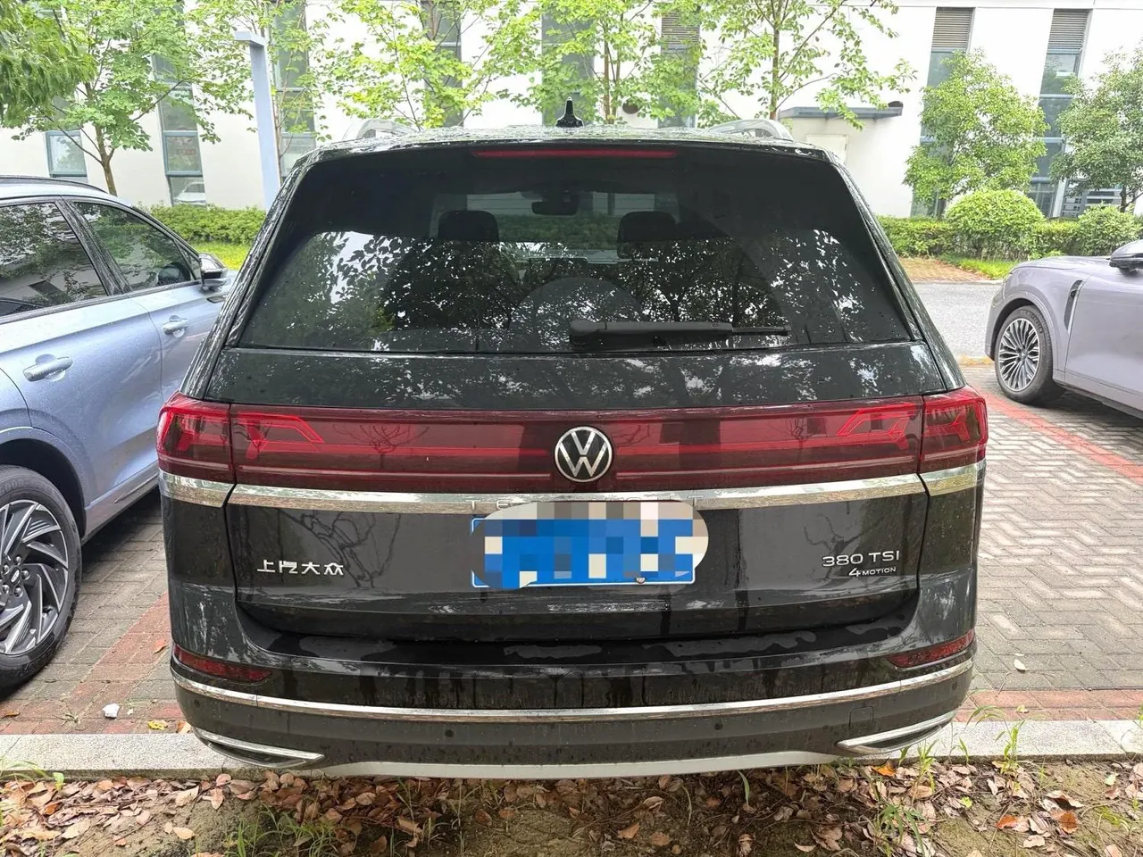打开图片灯箱:Volkswagen 2025 Tuang 2.0TSI 380TSI four-wheel drive superior automatic gear