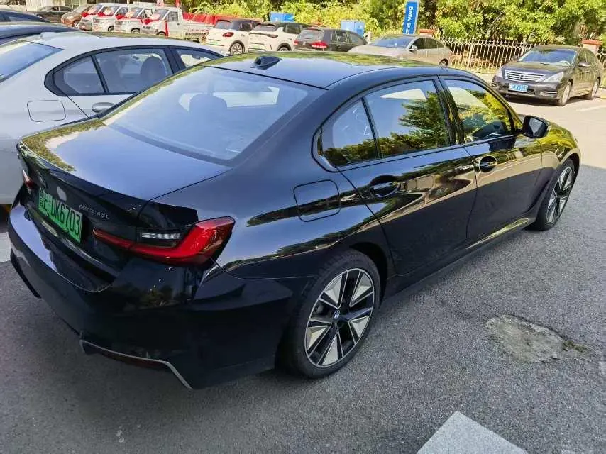 BMW 2025 i3 eDrive 40 L obsidian night sports suit automatic gear 5
