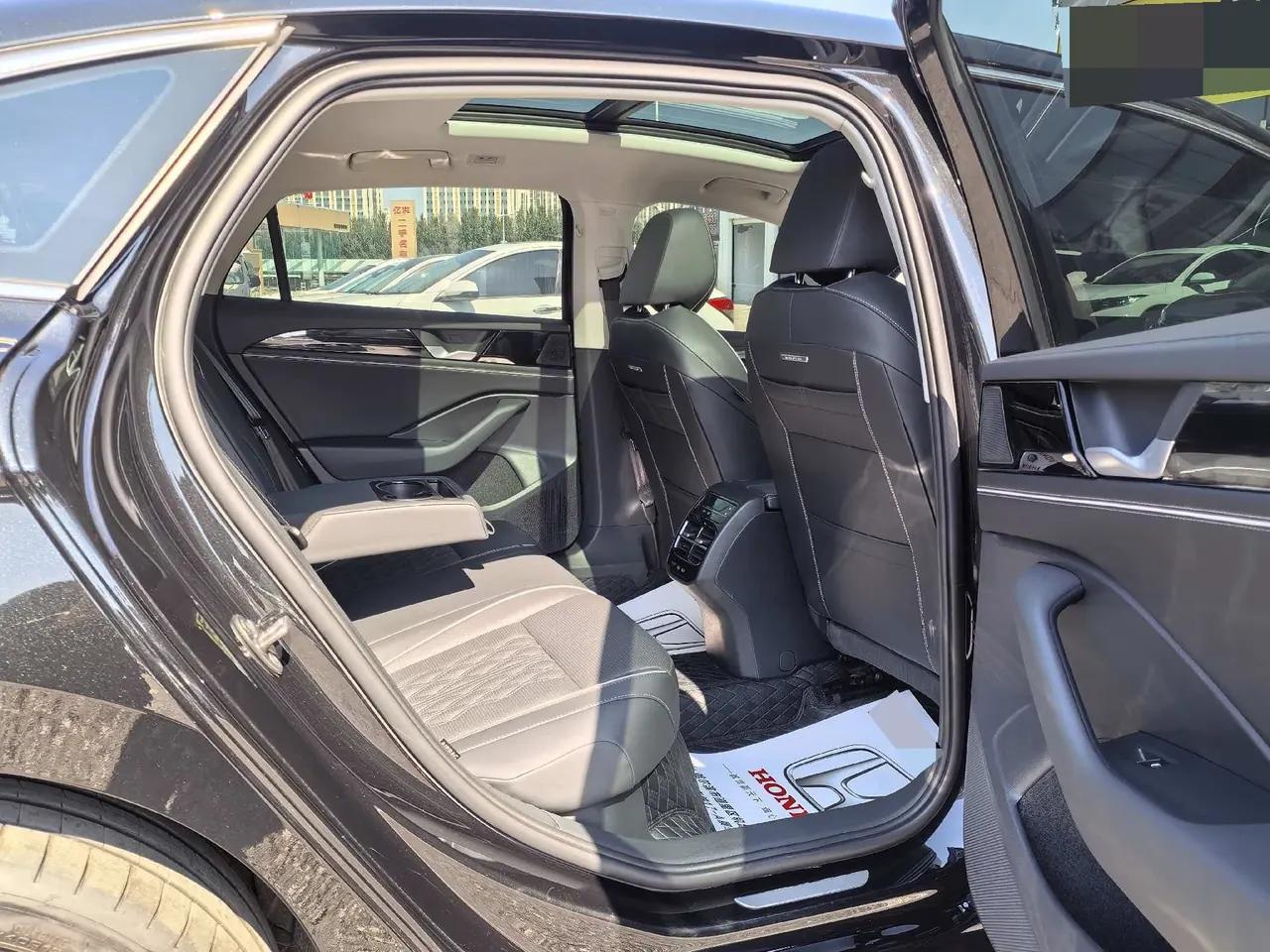 Volkswagen 2024 Magotan 2.0TSI 380TSI Premium Edition Da Mai Bag Automatic Gear 10
