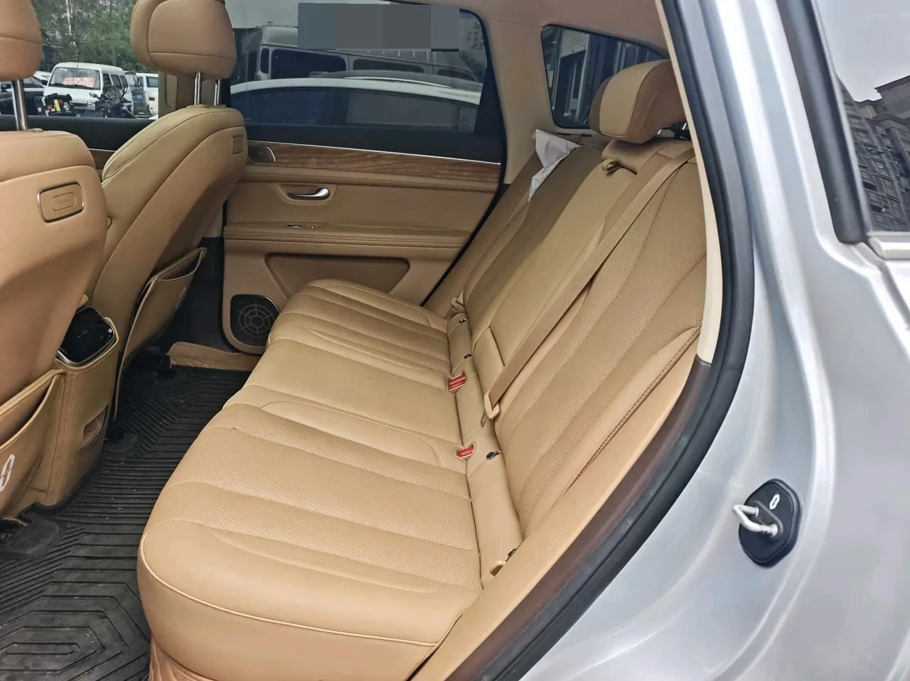 AITO 2024 AITO M7 Smart Drive Four-wheel Drive Max Edition 5-seat Automatic Gear 3