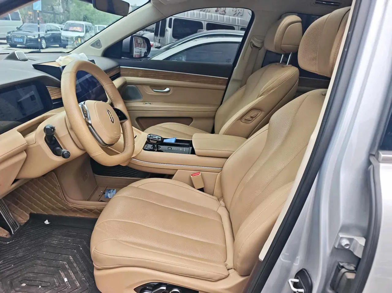 AITO 2024 AITO M7 Smart Drive Four-wheel Drive Max Edition 5-seat Automatic Gear 4