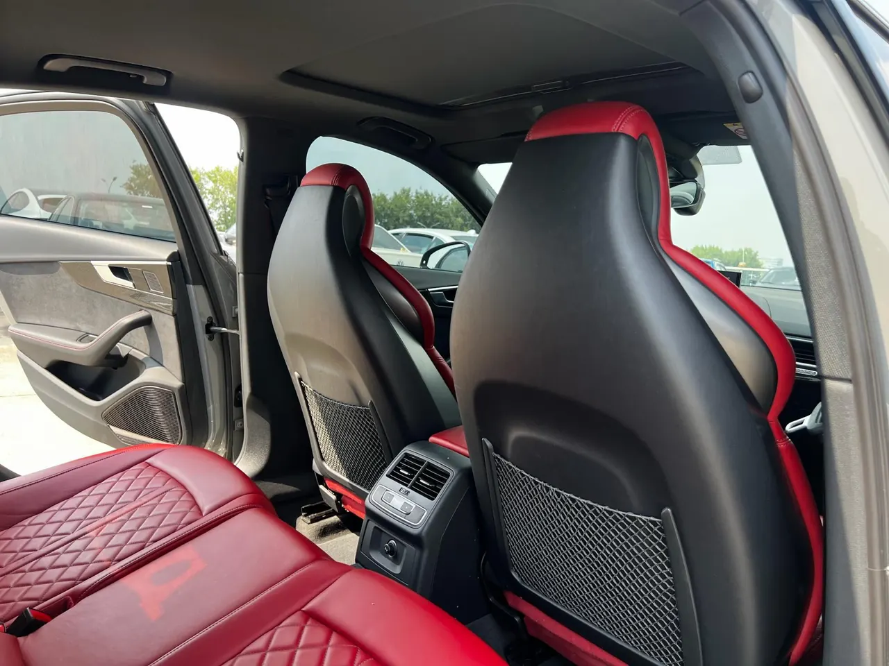 Audi S4 (Imported) 2022 S4 Limousine 3.0TFSI Automatic Gear 14