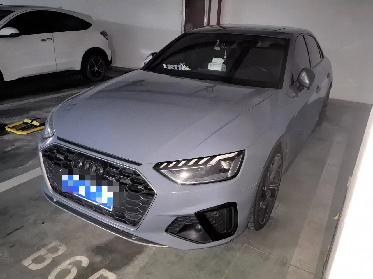 Open image lightbox: Audi 2022 A4L 2.0TFSI 40TFSI Quattro RS Kit Burning Speed Automatic