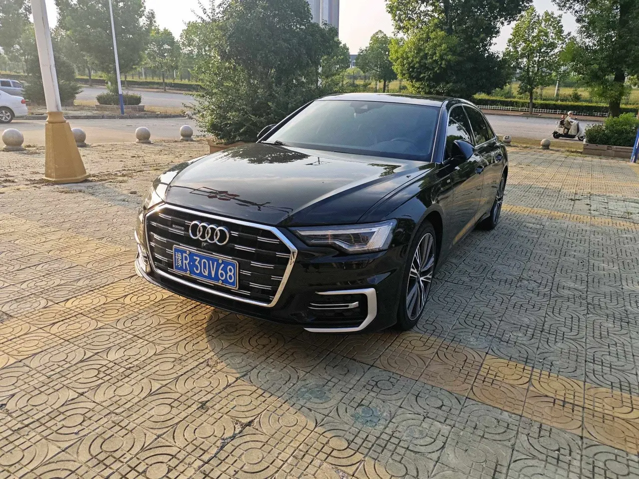 Open image lightbox: Audi 2021 A6L 2.0TFSI 45TFSI Quattro Selected Dynamic Automatic