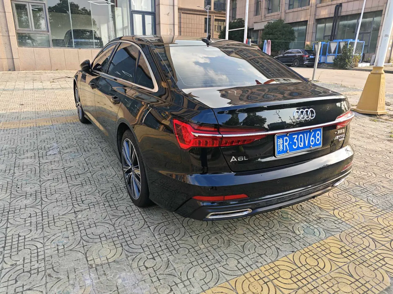 Audi 2021 A6L 2.0TFSI 45TFSI Quattro Selected Dynamic Automatic 8