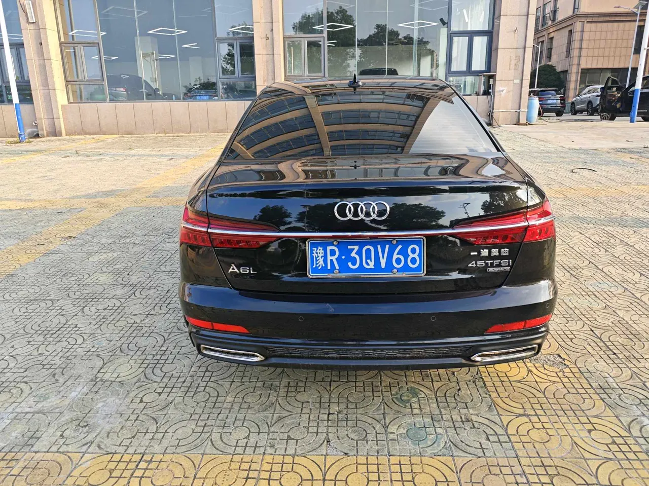 Audi 2021 A6L 2.0TFSI 45TFSI Quattro Selected Dynamic Automatic 9
