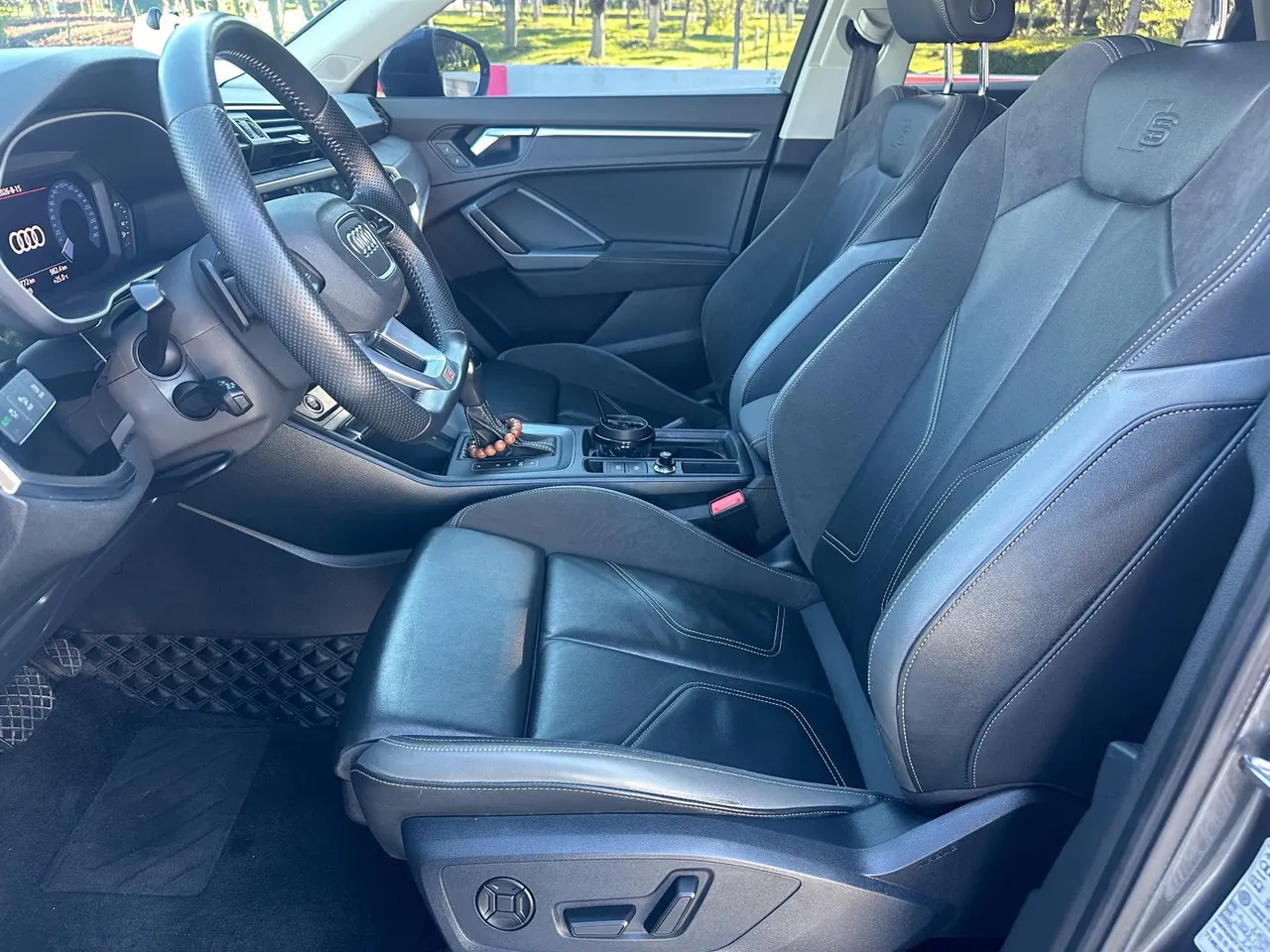 Audi 2021 Q3 Sportback 2.0TFSI 40TFSI into the life version of automatic gear 4