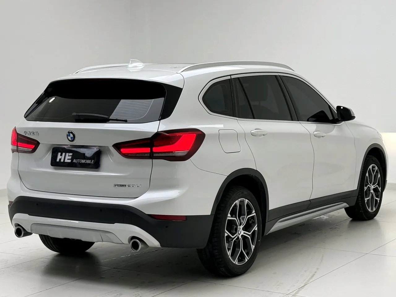 BMW 2022 X1 sDrive20Li 1.5T exclusive automatic gear 3