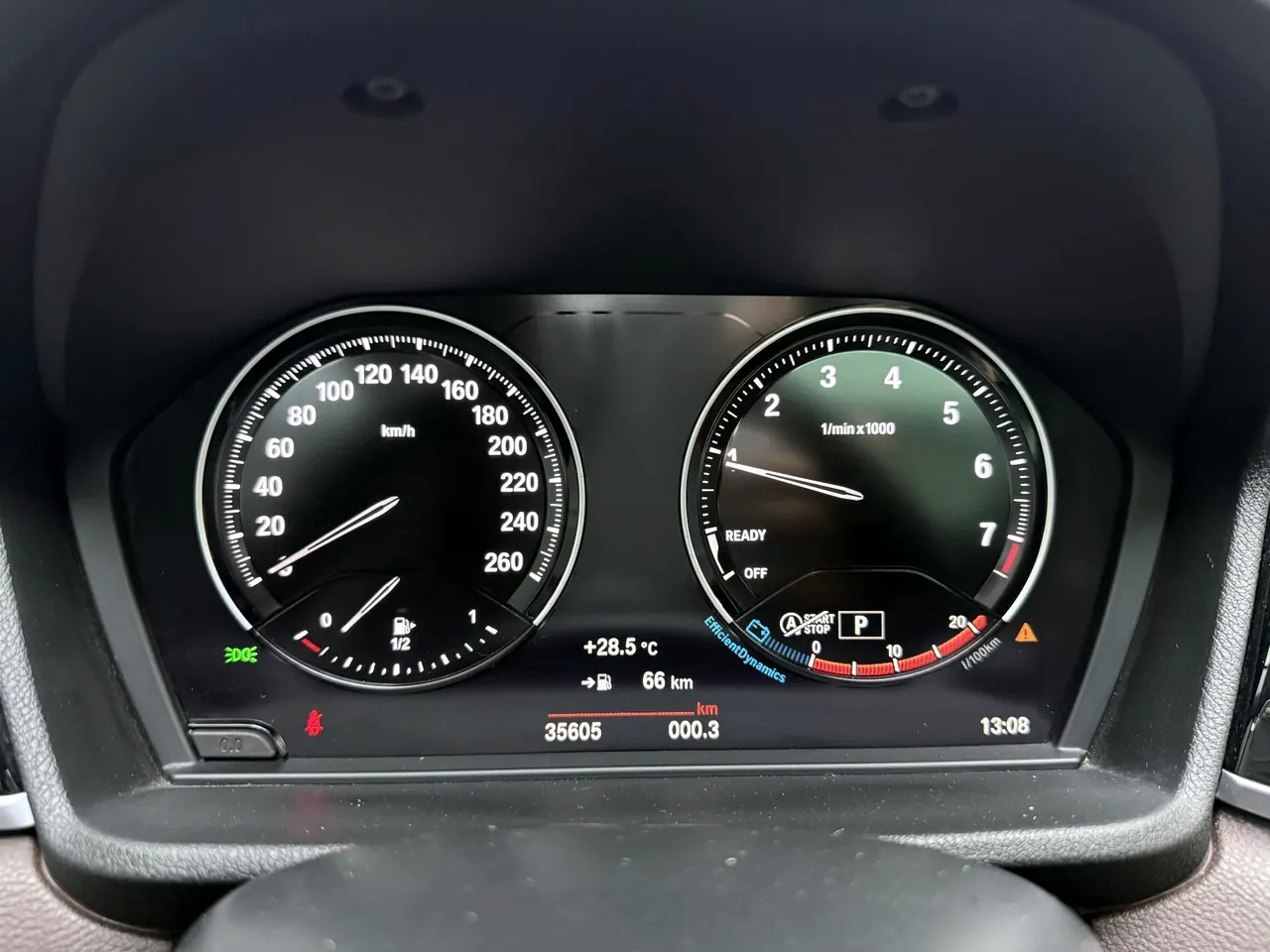 BMW 2022 X1 sDrive20Li 1.5T exclusive automatic gear 9