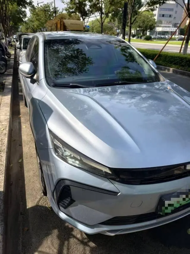 Geely 2024 Imperial L Hi P 1.5TD Longteng Pro 100KM Excellent Automatic Gear 3