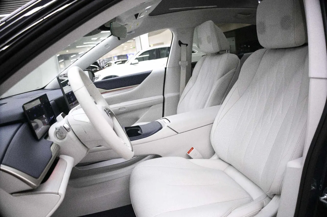 Buick 2026 to the border L7 Avia automatic gear 6