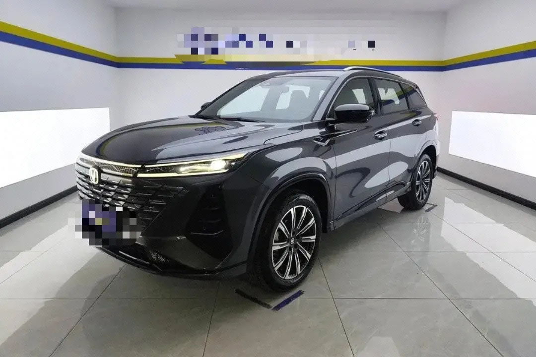 Open image lightbox: ChangAn 2026 CS75 PLUS 1.5T Smart Champion Edition New Blue Whale Smart Navigation Automatic Gear