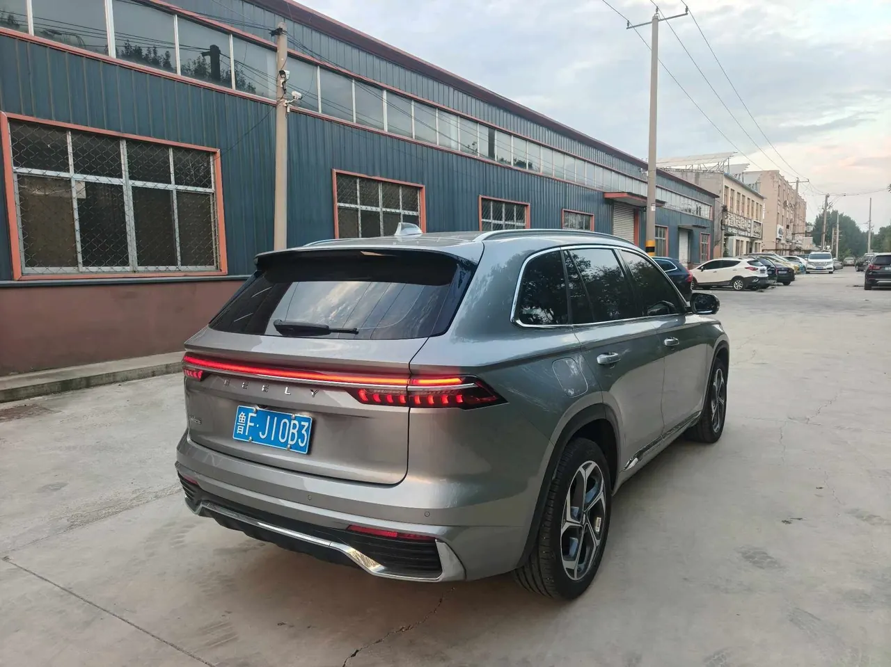 Geely 2024 XingyueL (Monjaro) 2.0TD EVO Two-Drive Long Wind Edition Automatic Gear 4