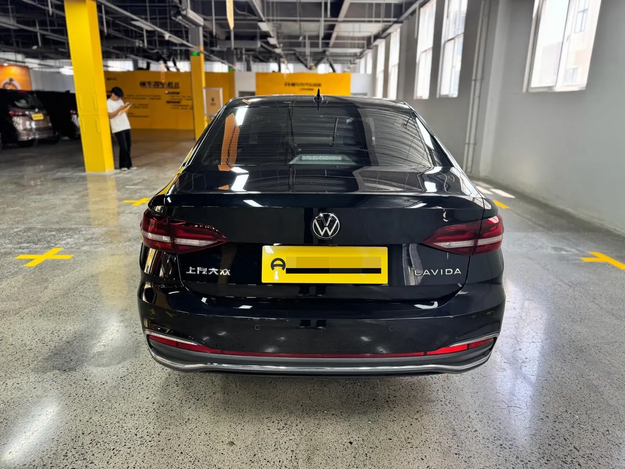 Volkswagen 2024 LaVida 1.5 Star 5 Million Edition Automatic Gear 4