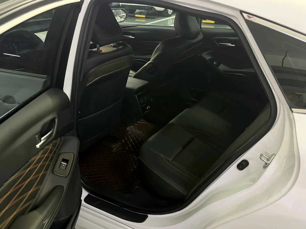 Toyota 2024 Asian Dragon 2.0 Stepless Enterprising Edition Automatic Gear 5