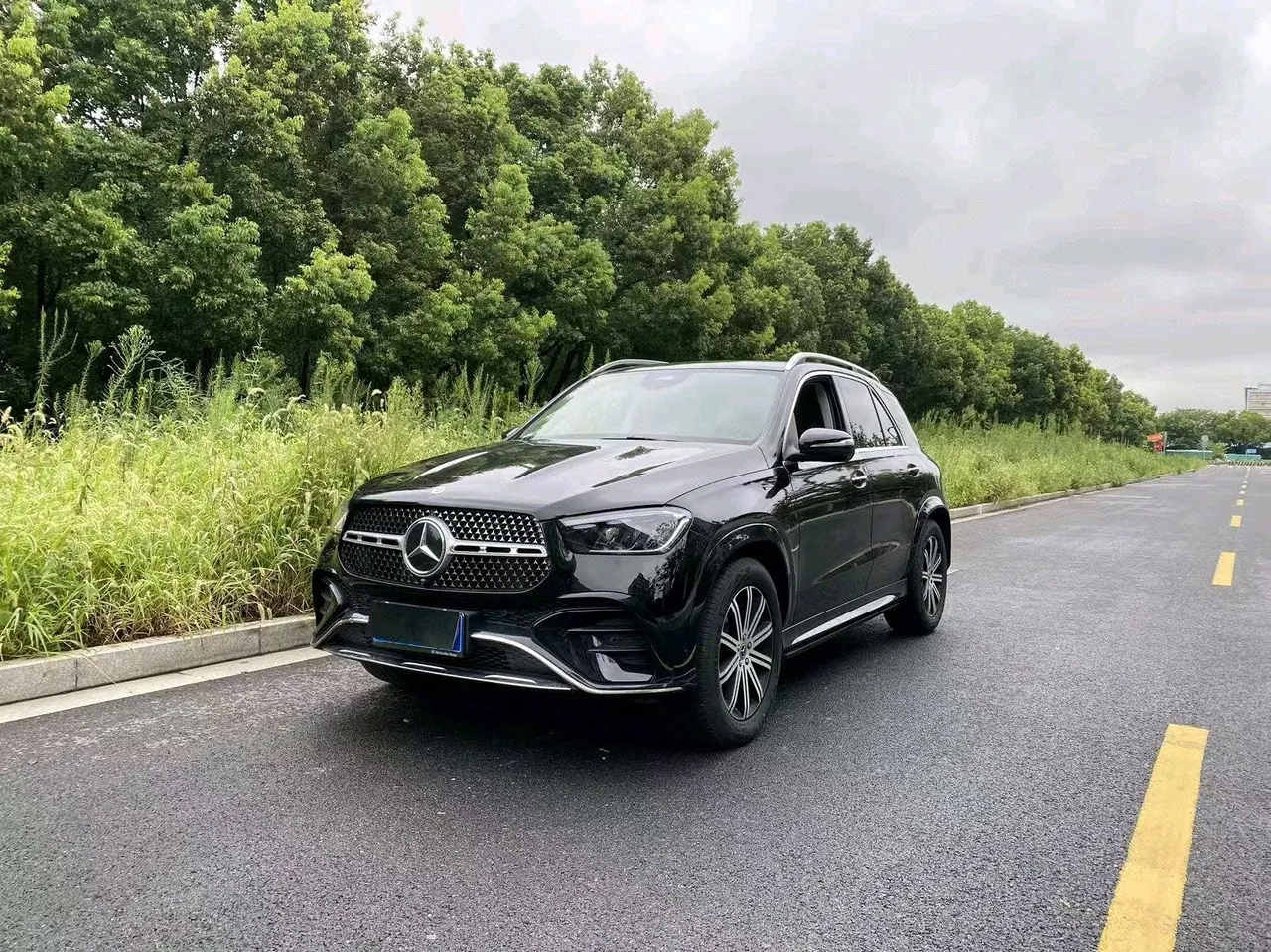 Open image lightbox: Mercedes Benz GLE (Imported) 2025 GLE 350 4MATIC 48V 2.0T Fashion Automatic Gear