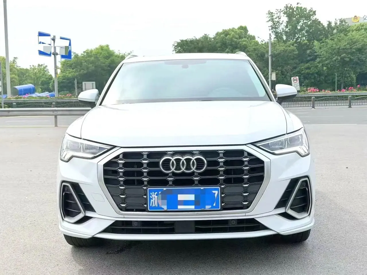Audi 2023 Q3 1.4TFSI 35TFSI Fashion Dynamic Automatic 2