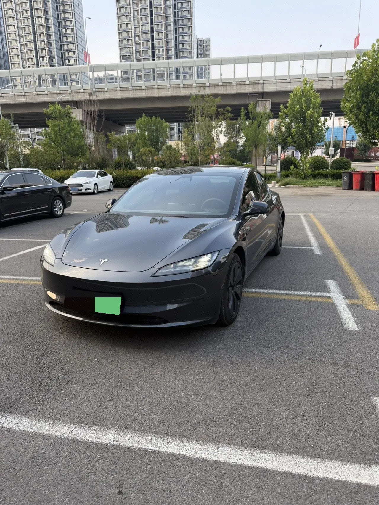 打开图片灯箱:Tesla 2023 Model 3 Rejuvenation Edition Rear Wheel Drive Automatic Transmission