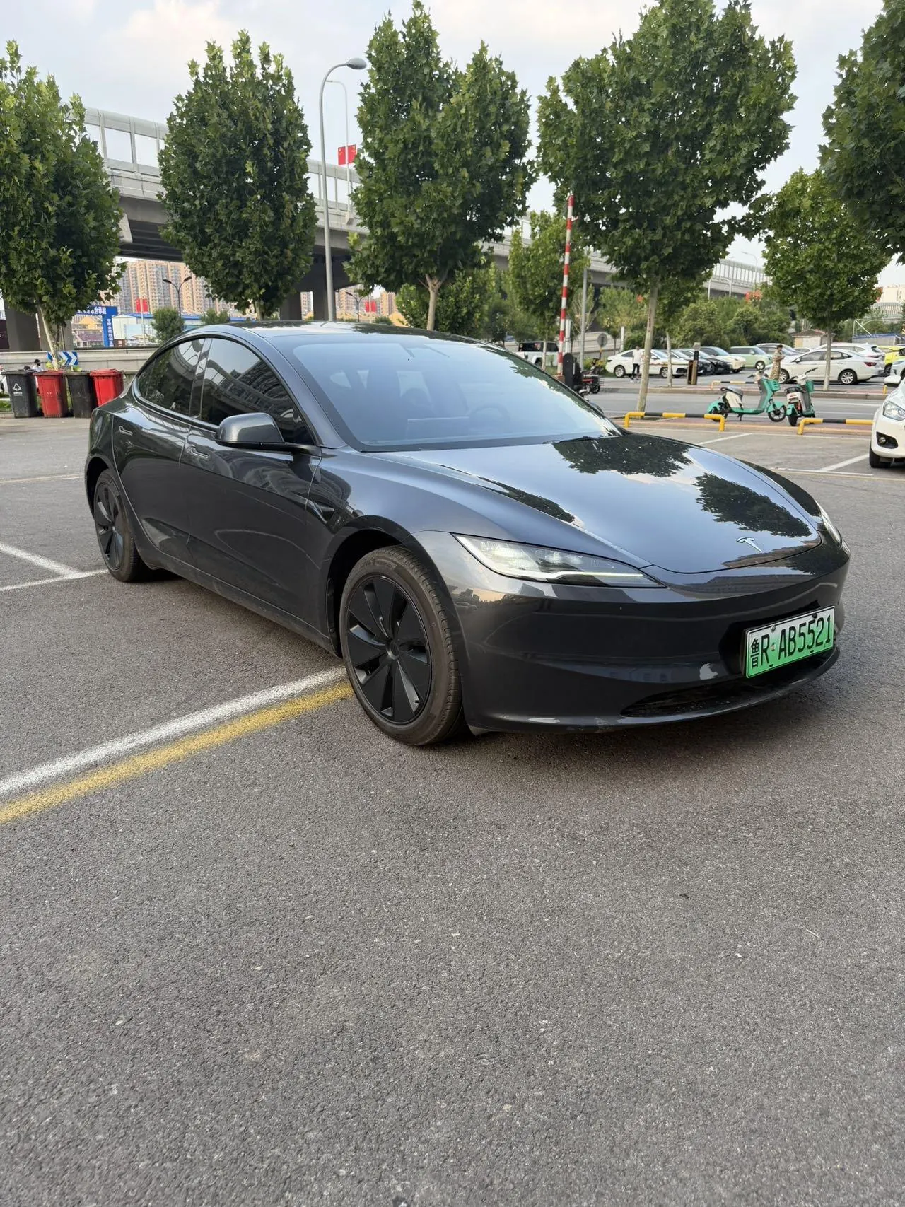 Tesla 2023 Model 3 Rejuvenation Edition Rear Wheel Drive Automatic Transmission 3